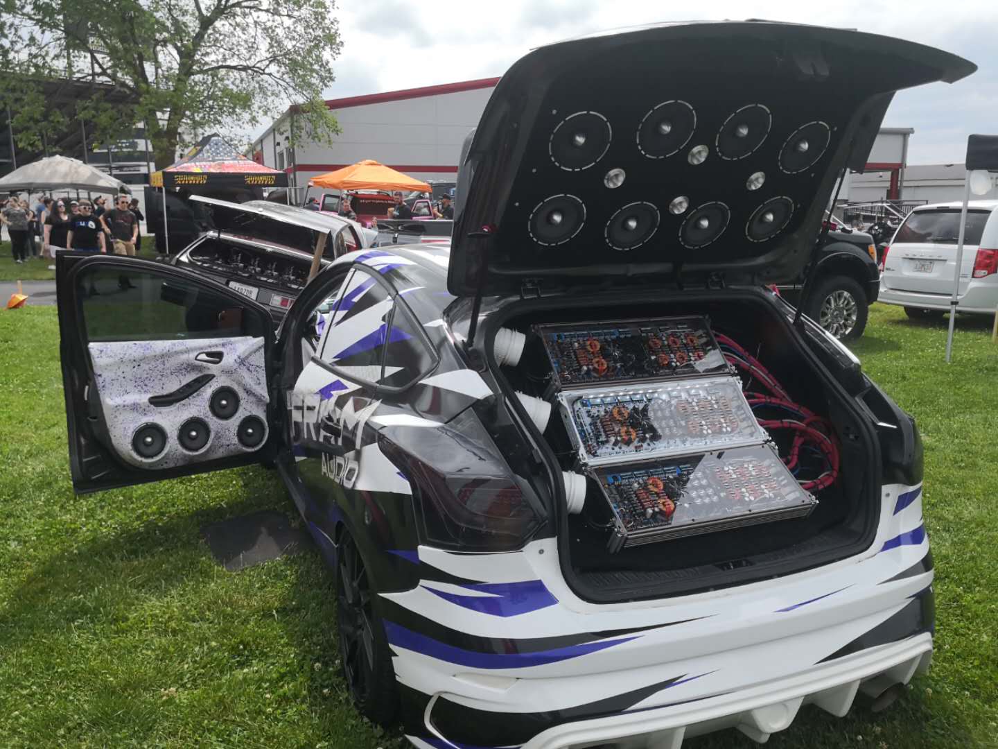 exhibits at The annual automotive and musical extravaganza 2019