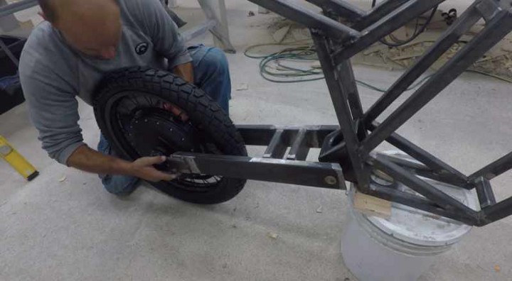 DIY E-motorcycle tire install