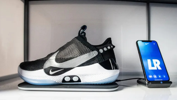 Nike smart shoes source: Internet