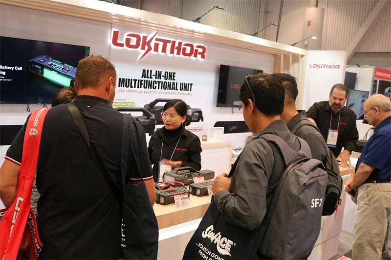 Brand representatives from the US branch introduced to visitors innovative jump starters developed by Lokithor,