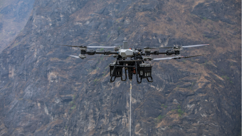 DJI FlyCart 100 DJI FlyCart 100